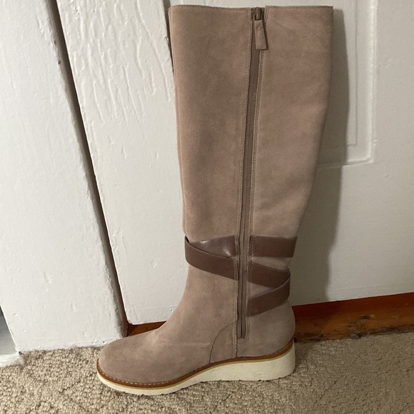 Cole Haan suede wedge boots size 5.5 - Picture 4 of 5